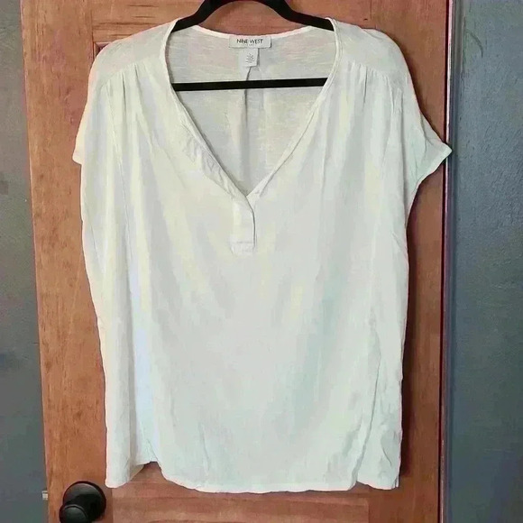Nine West V-neck Tee - Picture 2 of 5